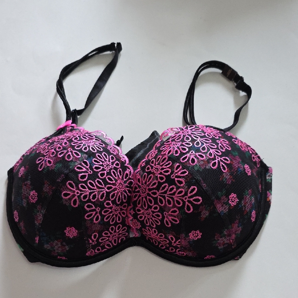 Victoria's Secret Black Bra with Pink Lace Design